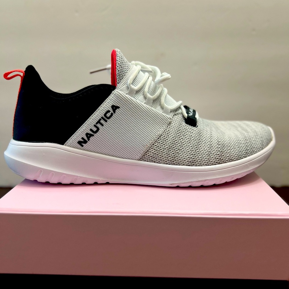 Náutica Belisa Athletic Shoes Sneakers Size 8.5 Gray Black Red